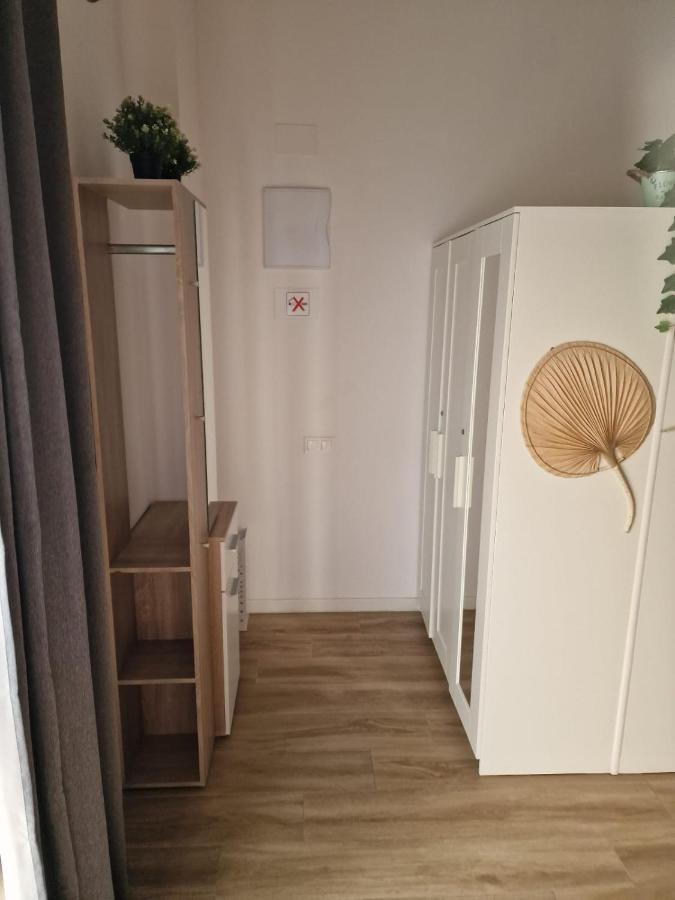 Moderno Apartamento Del Arquitecto Aparthotel Valencia Kültér fotó