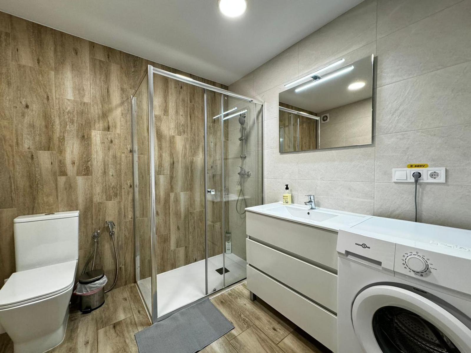 Moderno Apartamento Del Arquitecto Aparthotel Valencia Kültér fotó