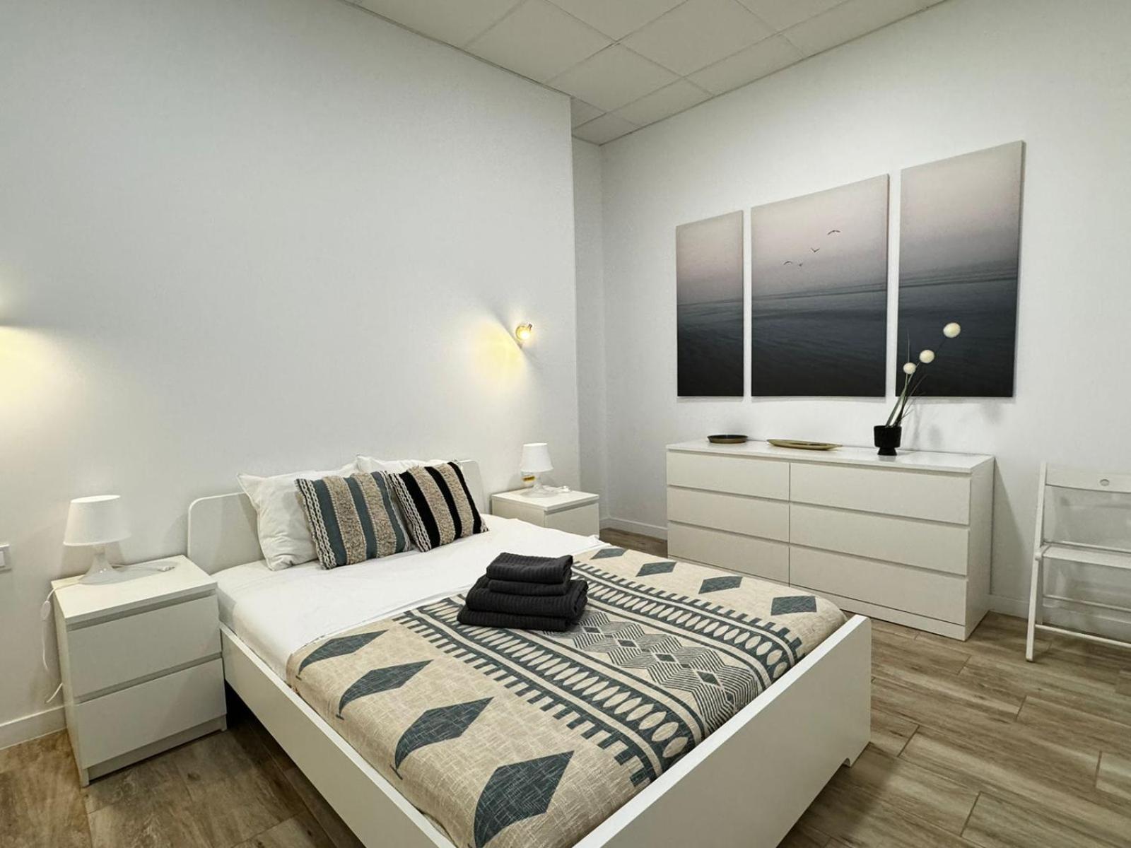 Moderno Apartamento Del Arquitecto Aparthotel Valencia Kültér fotó