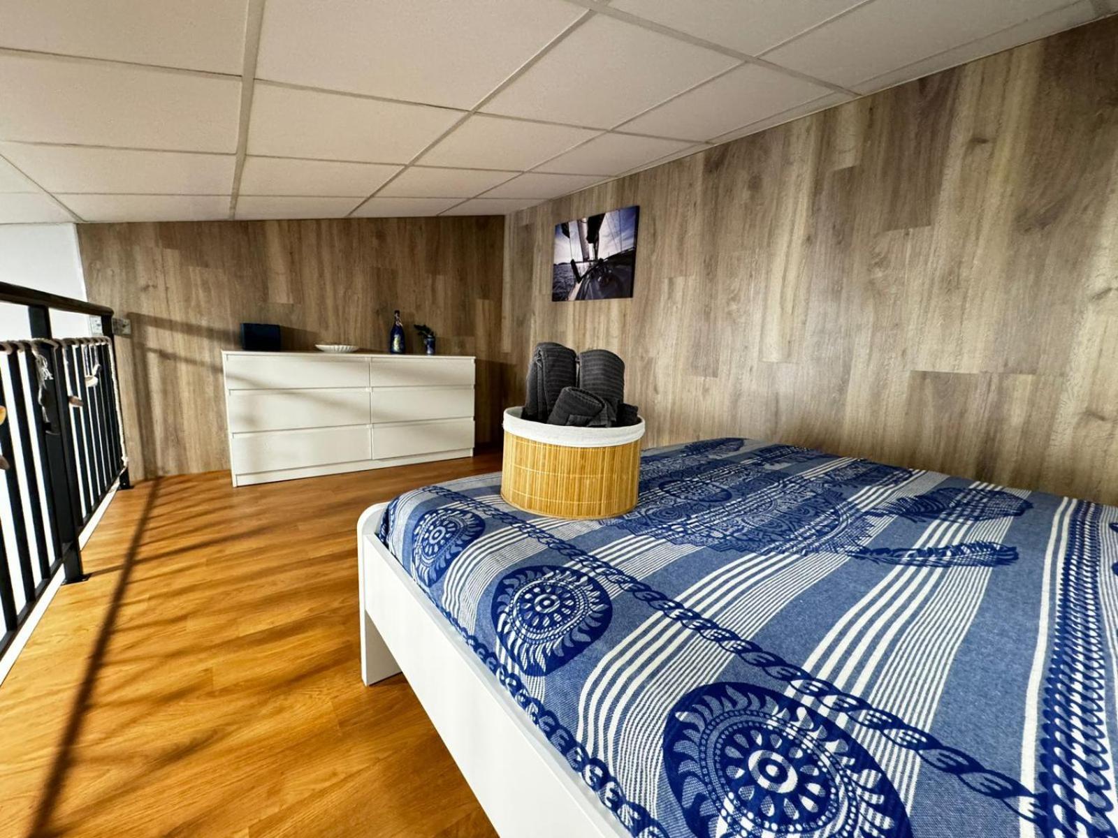 Moderno Apartamento Del Arquitecto Aparthotel Valencia Kültér fotó